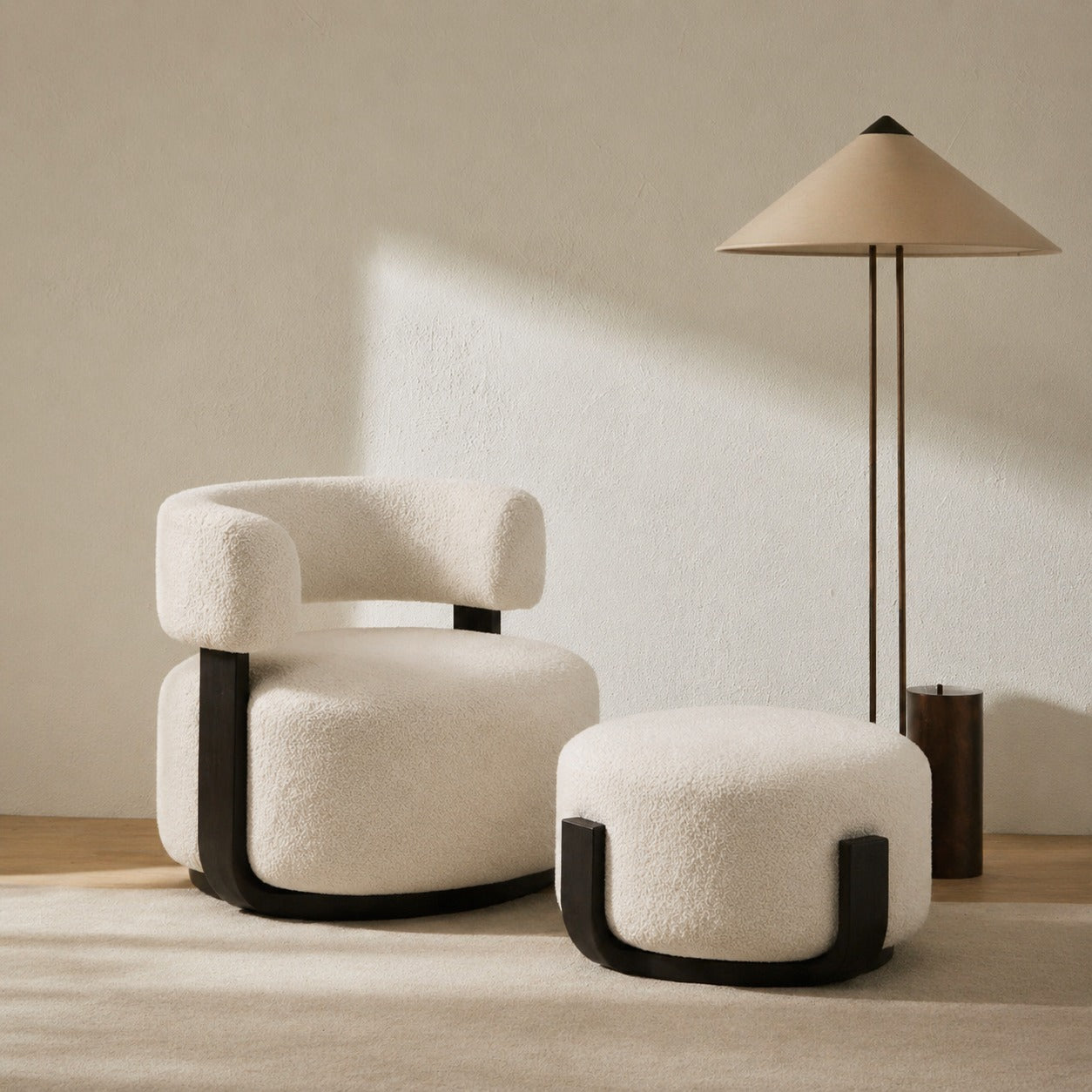 Numa Accent Chair
